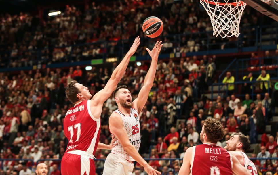 Alec Peters (#25) mängis eelmisel hooajal Euroliigas keskmiselt vaid 13.13 minutit. Pärast Sasha Vezenkovi lahkumist on ameeriklase roll märgatavalt tõusnud ning sel hooajal on ta platsil käinud 27.08 minutit mängu kohta. Foto: Instagram @alecpeters25