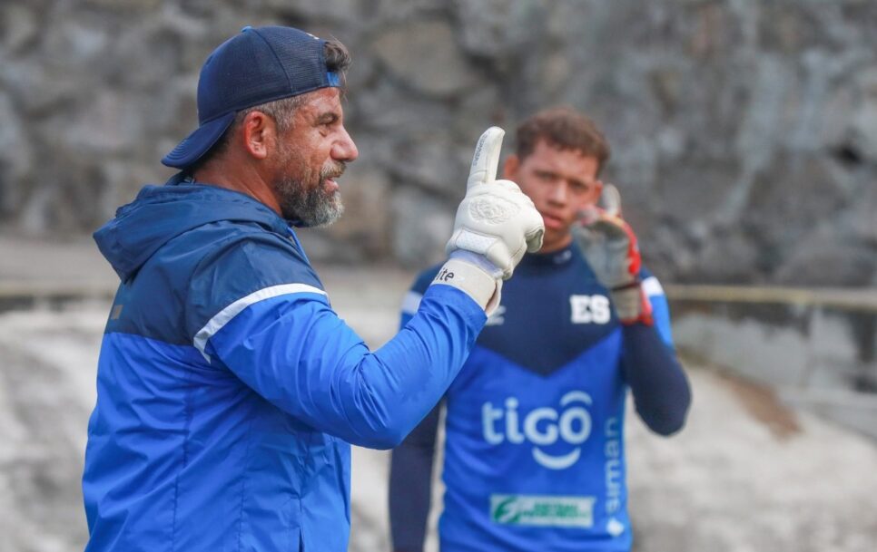 Misael Alfaro is a highly valued man in his home country, both in terms of his goalkeeping and set-piece skills. Source: El Salvador Football Association